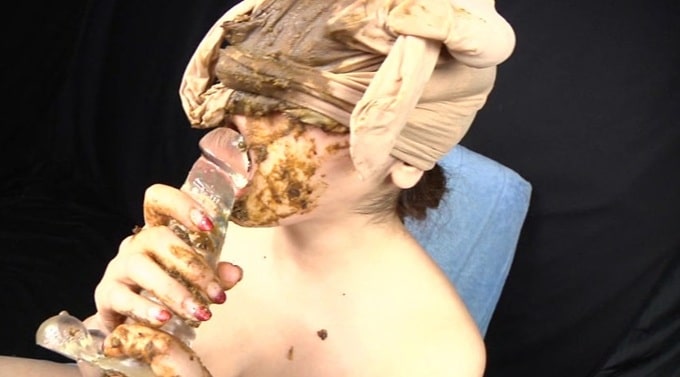 喉も膣も糞まみれ 脱糞食糞オナニー ※サンプル動画あり